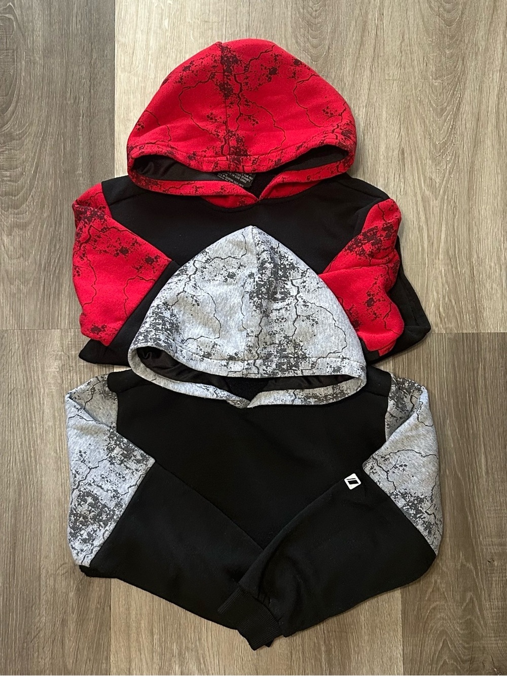 Cougar Sport Boys Active Hoodie Bundle Size 8 M Red Black Gray Lot of 2 size 8